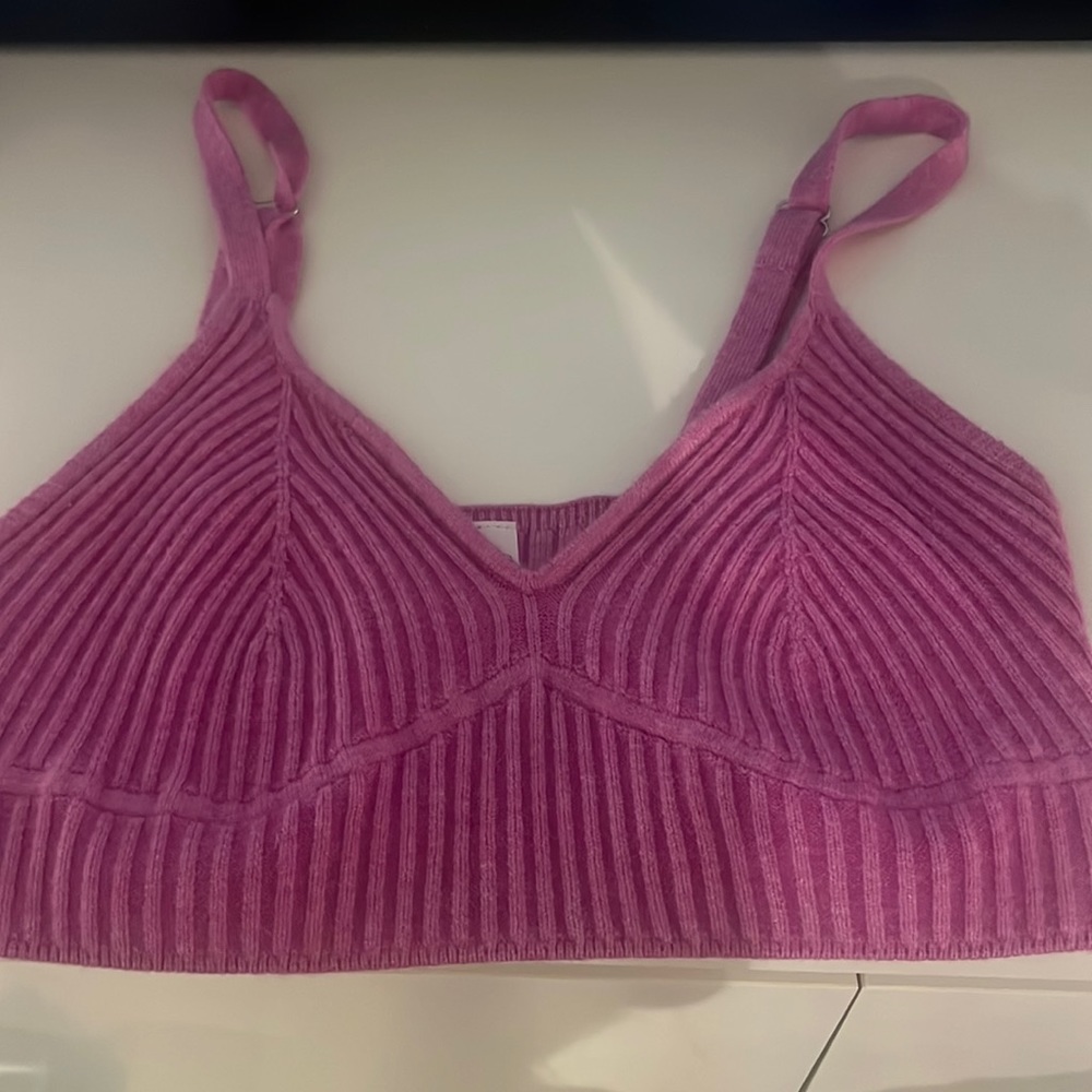 Wild fable purple/pink crop top, worn once